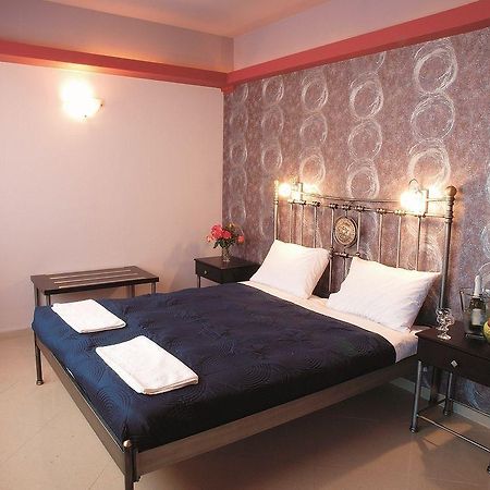 העיירה רתימנו Niriides Beach Hotel מראה חיצוני תמונה