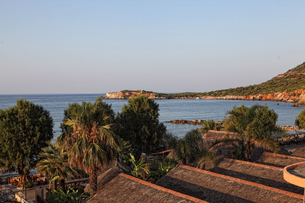 העיירה רתימנו Niriides Beach Hotel מראה חיצוני תמונה