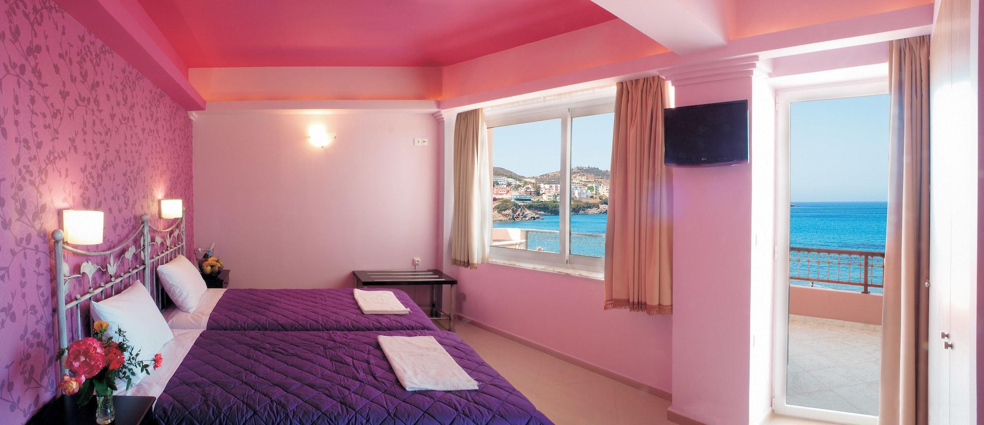 העיירה רתימנו Niriides Beach Hotel מראה חיצוני תמונה
