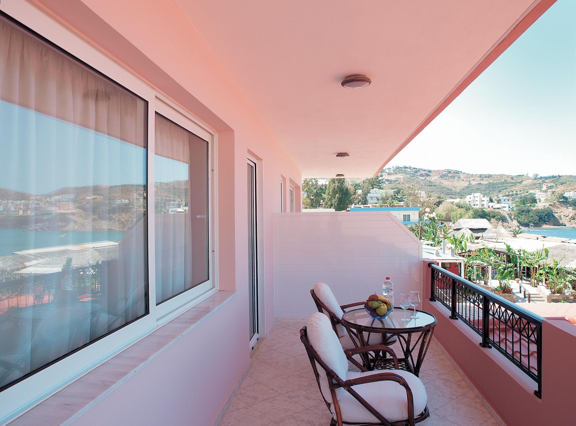 העיירה רתימנו Niriides Beach Hotel חדר תמונה