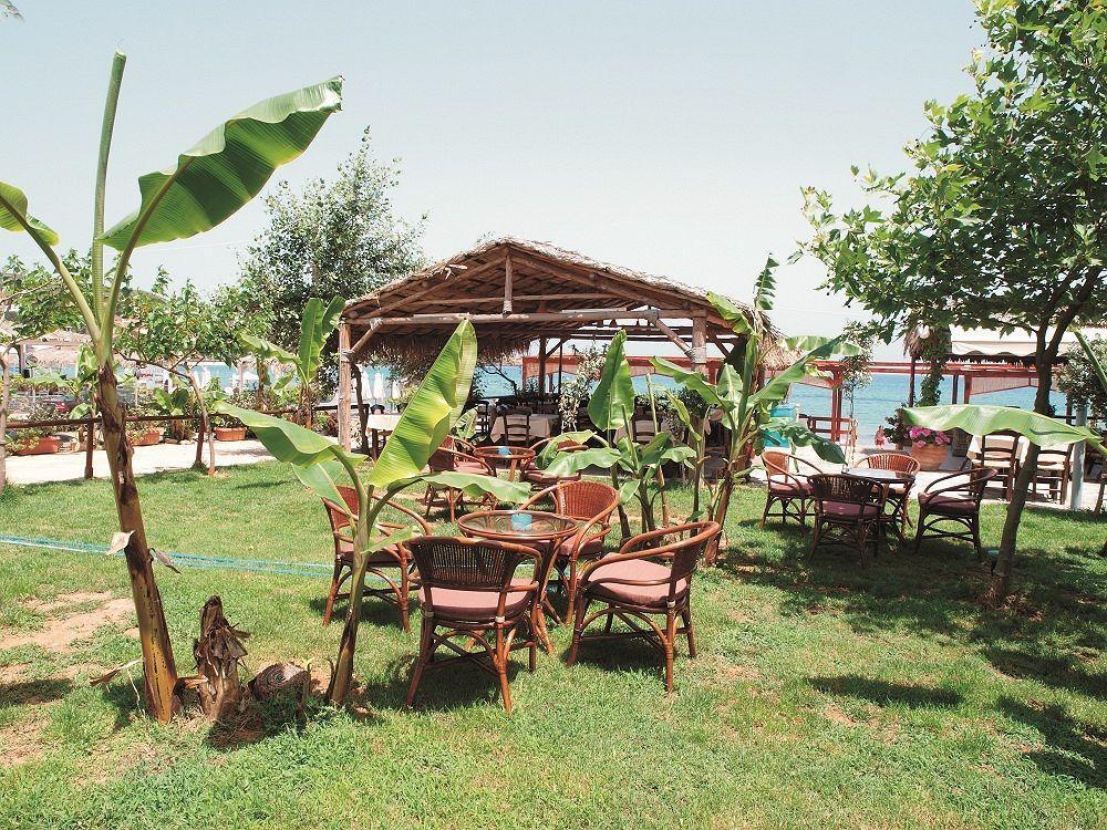 העיירה רתימנו Niriides Beach Hotel מסעדה תמונה