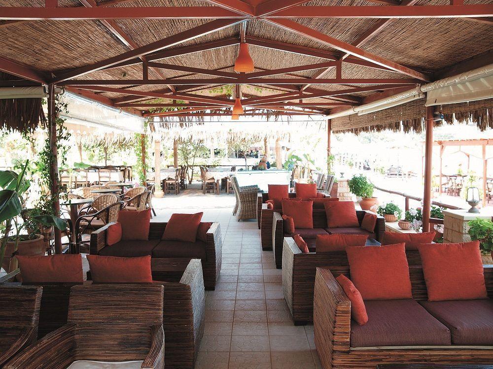 העיירה רתימנו Niriides Beach Hotel מראה חיצוני תמונה