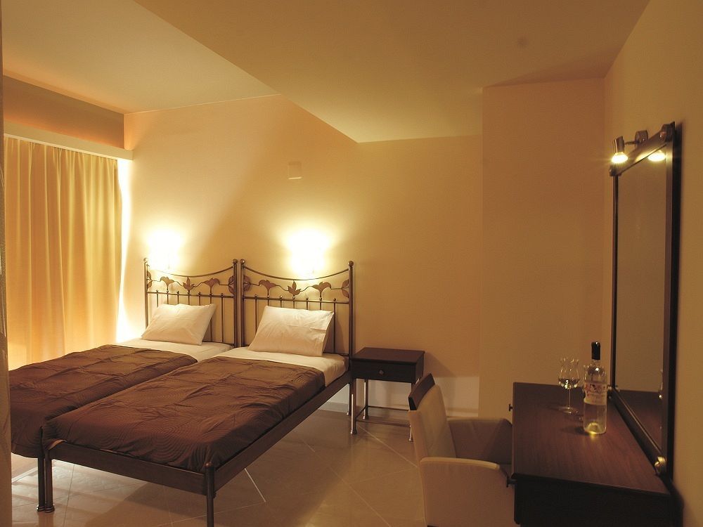 העיירה רתימנו Niriides Beach Hotel חדר תמונה